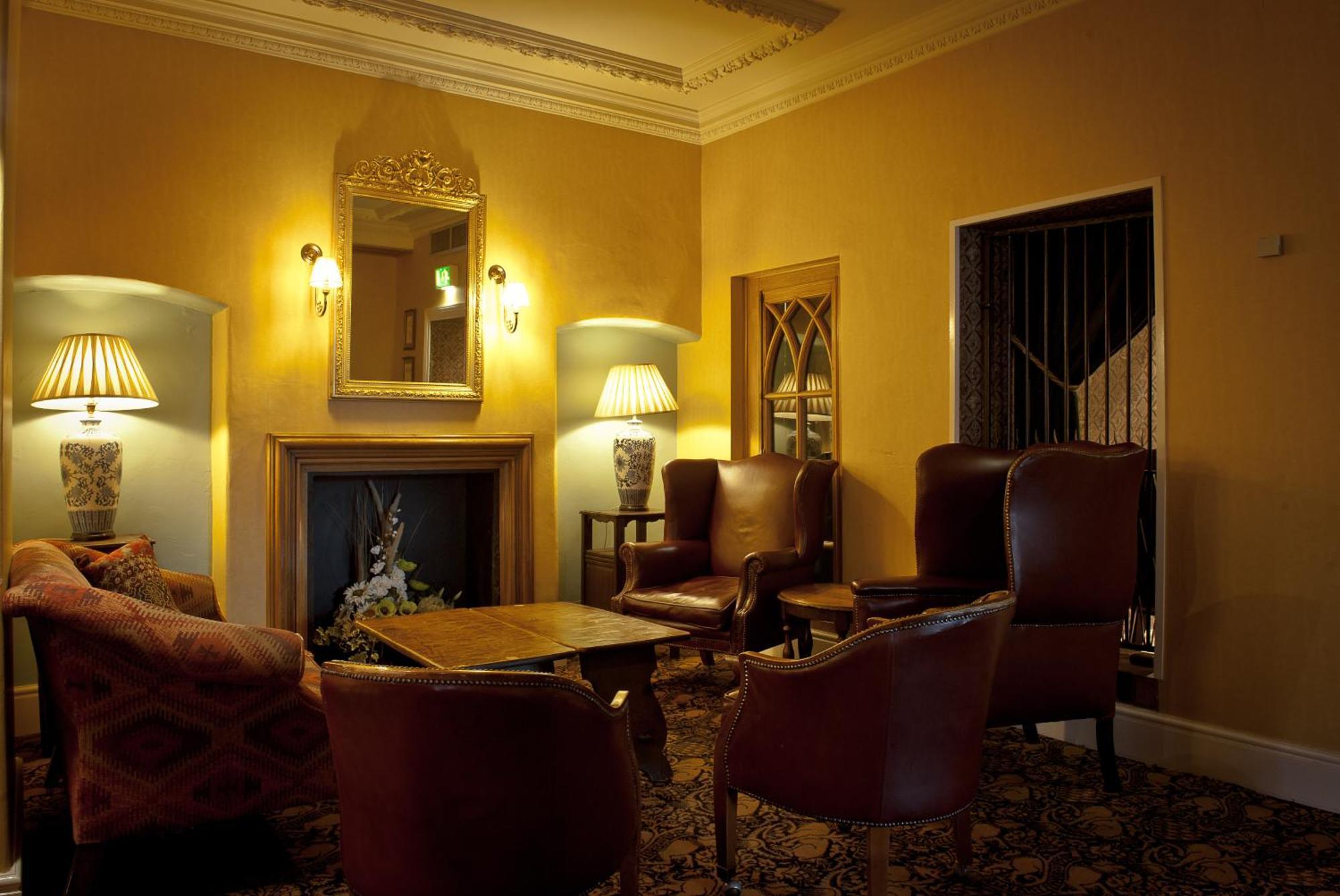 The Bull Hotel; Sure Hotel Collection By Best Western بيتربرو المظهر الخارجي الصورة