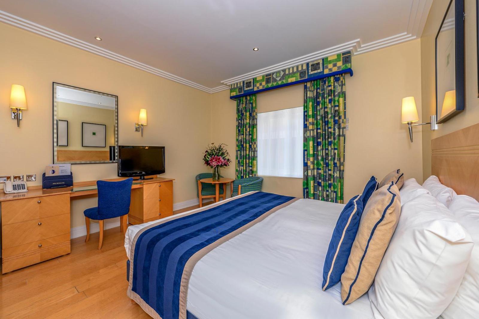 The Bull Hotel; Sure Hotel Collection By Best Western بيتربرو المظهر الخارجي الصورة