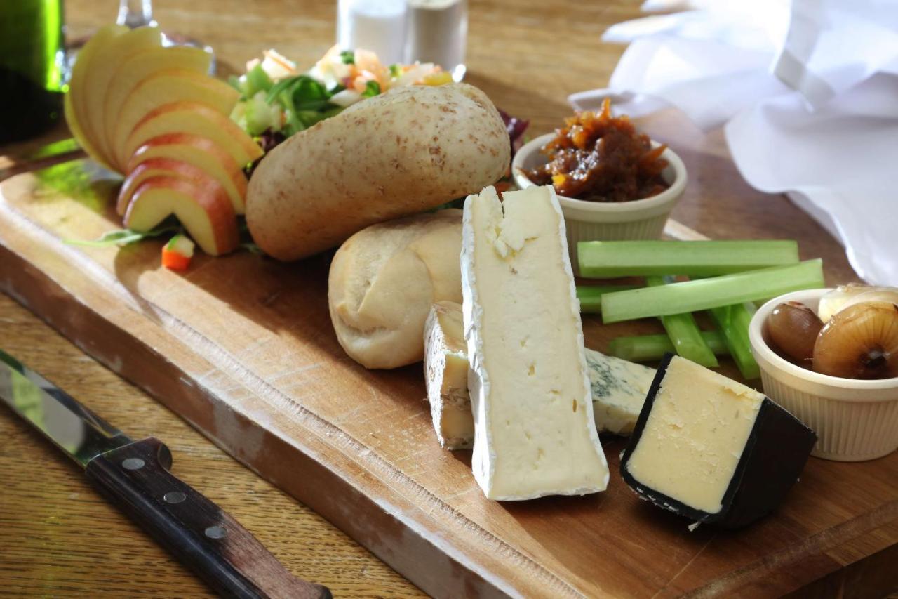 The Bull Hotel; Sure Hotel Collection By Best Western بيتربرو المظهر الخارجي الصورة