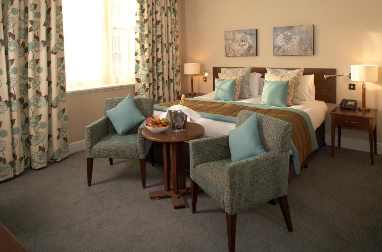 The Bull Hotel; Sure Hotel Collection By Best Western بيتربرو الغرفة الصورة